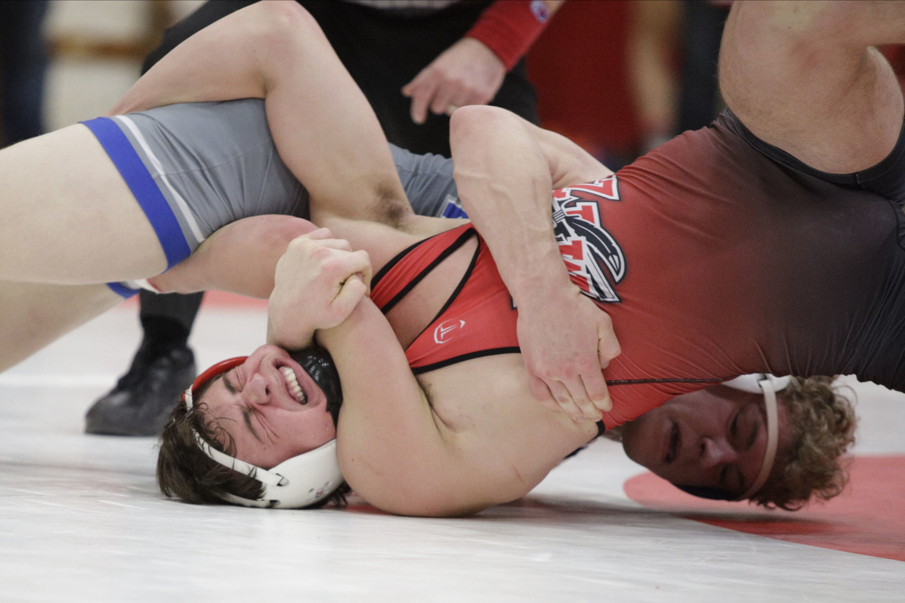 GALLERY-1A-wrestling-sectionals-018-021620.JPG